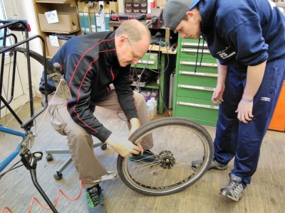 Advanced course on &quot;How to fix your bike&quot;